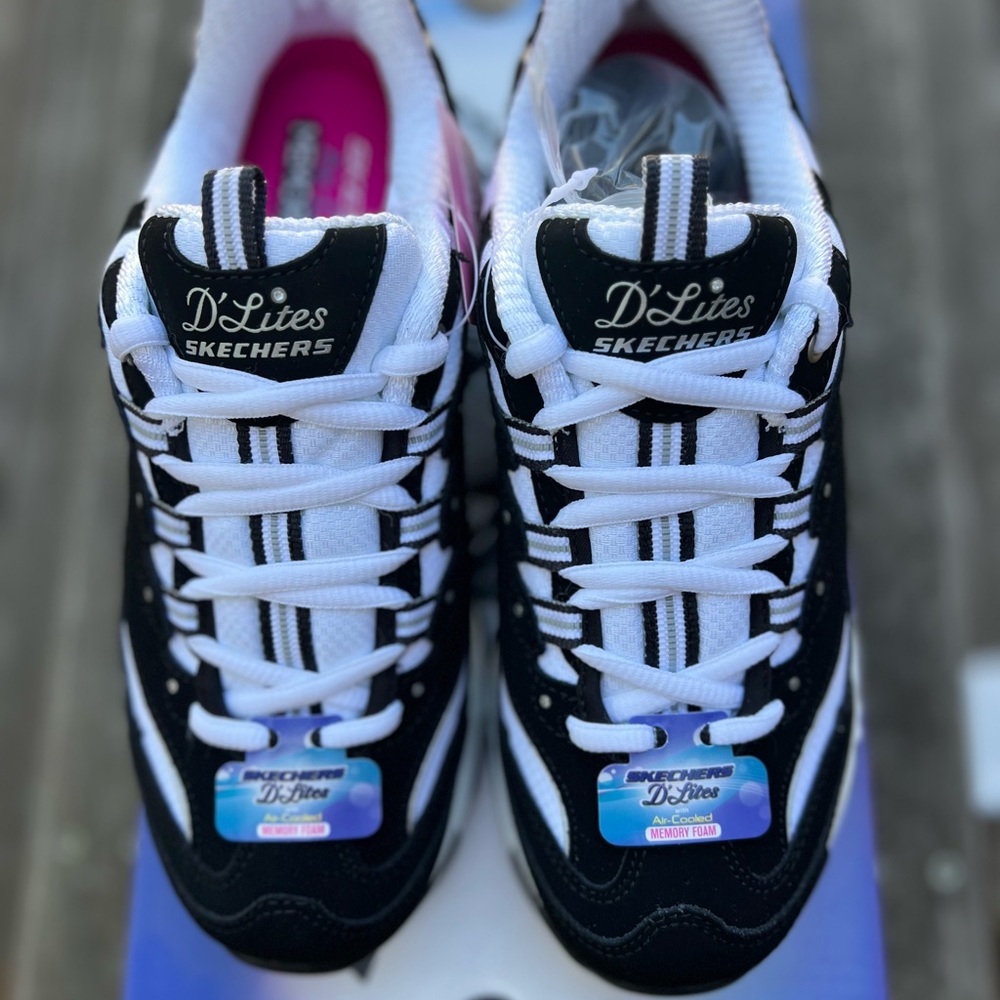 NIB Skechers D'Lites Biggest Fan Black White Chunky Sneakers Womens Size 7 - Picture 3 of 12